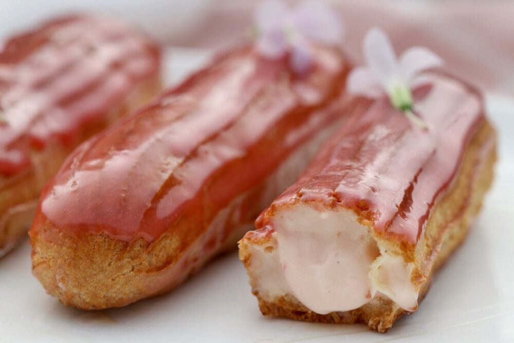 Eclairs og den perfekte guide til vandbakkelser. En grundopskrift fra Bagvrk.dk.