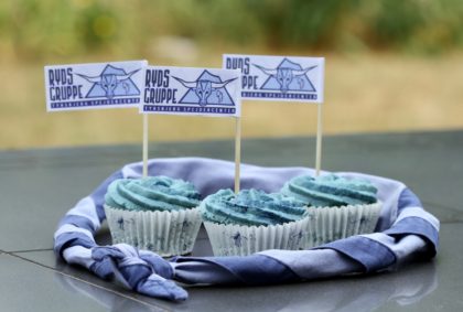 Spejderblå babycupcakes. En opskrift fra Bagvrk.dk.