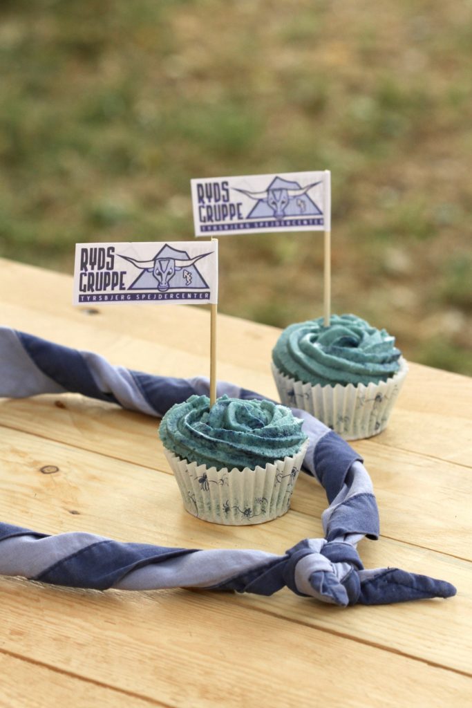 Spejderblå babycupcakes. En opskrift fra Bagvrk.dk.