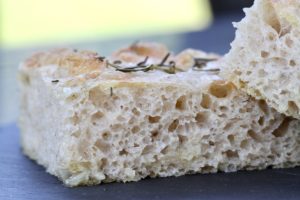 Surdejsfocaccia. Den lækreste opskrift fra Bagvrk.dk.