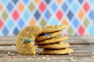 Carletti Konfetti Mix cookies. En supernem opskrift fra Bagvrk.dk.