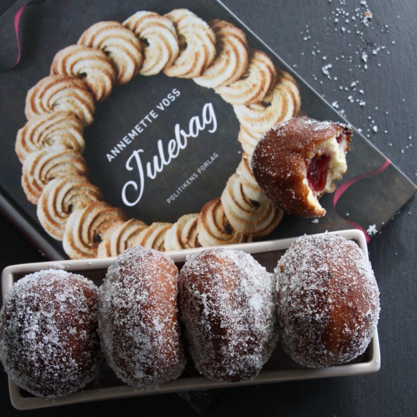 Julebag - en boganmeldelse og Berliner Pfannkuchen - Bagvrk.dk