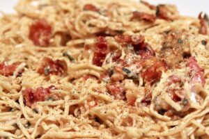 Pasta med valnødder, salvie og bacon, Bagvrk.dk