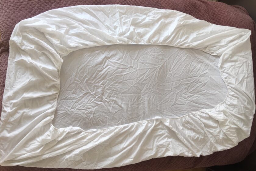 Sådan folder du et stræklagen perfekt, step 1