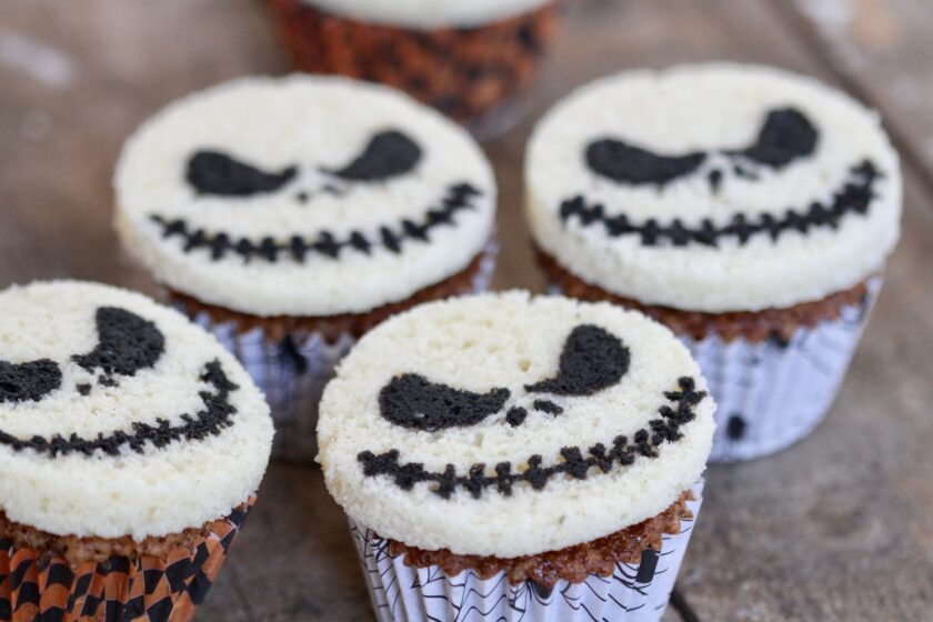 Jack Skellington som indbagt pynt på gulerodsmuffins Halloween Bagvrk.dk